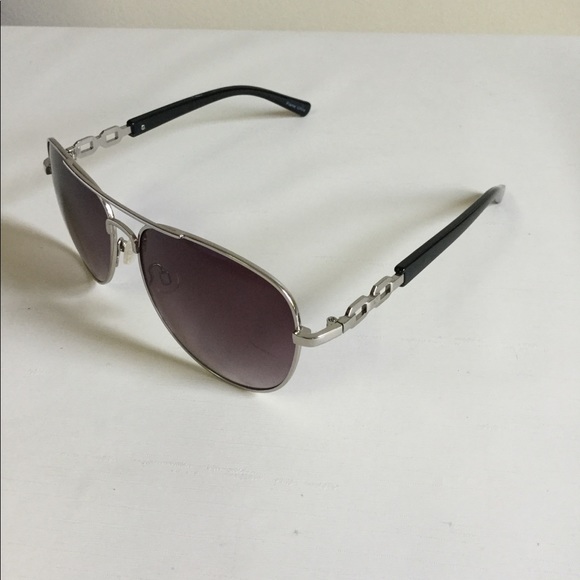 Kay Unger Accessories - Kay Unger Sunglasses UNISEX❤️